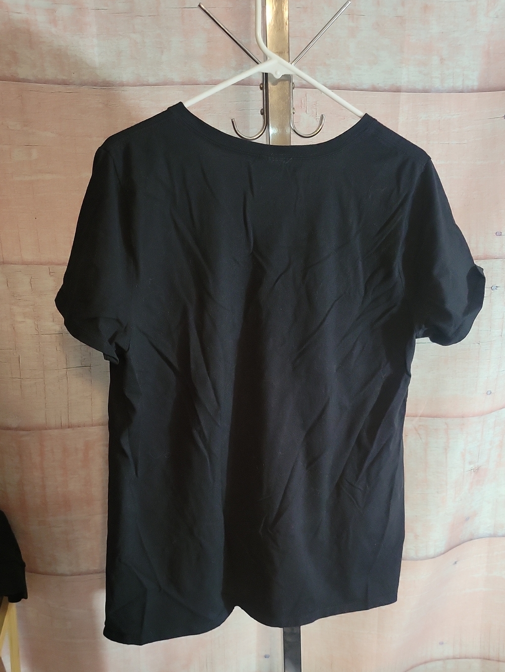 Batwoman Graphic Design Tshirt - Picture 4 of 6